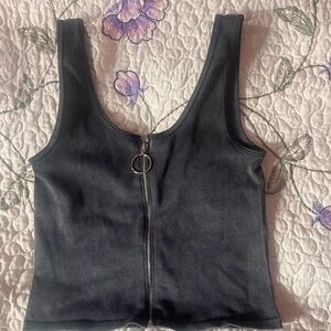 Grey ribbed tank top with a little zipper in the middle